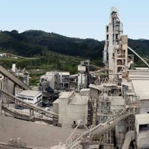 Planta de cemento - panorámica